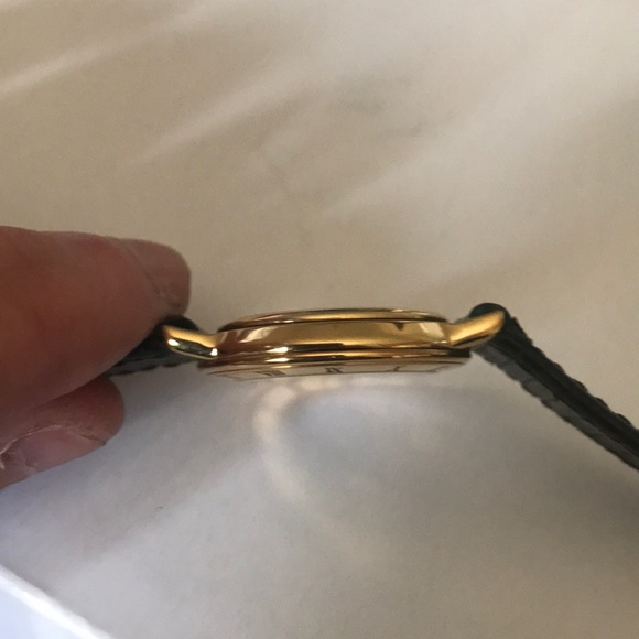 GUCCI Timeless AUTHENTIC VINTAGE  Watch 💝 - Picture 12 of 15